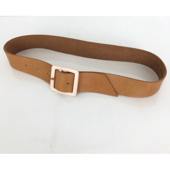 Vintage Omega Brown Leather Belt – Women’s Size Small – Tan Square Lucite Buckle - Picture 3 of 8